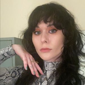 Meet your Posher, Brooke